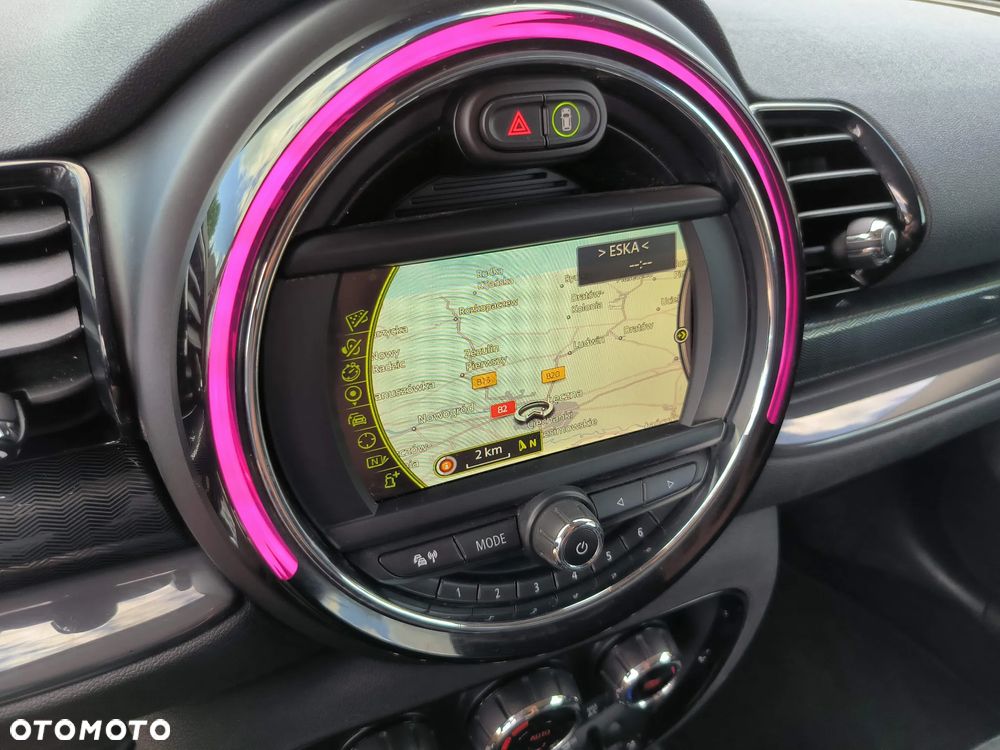 MINI Clubman One Blackyard - 8