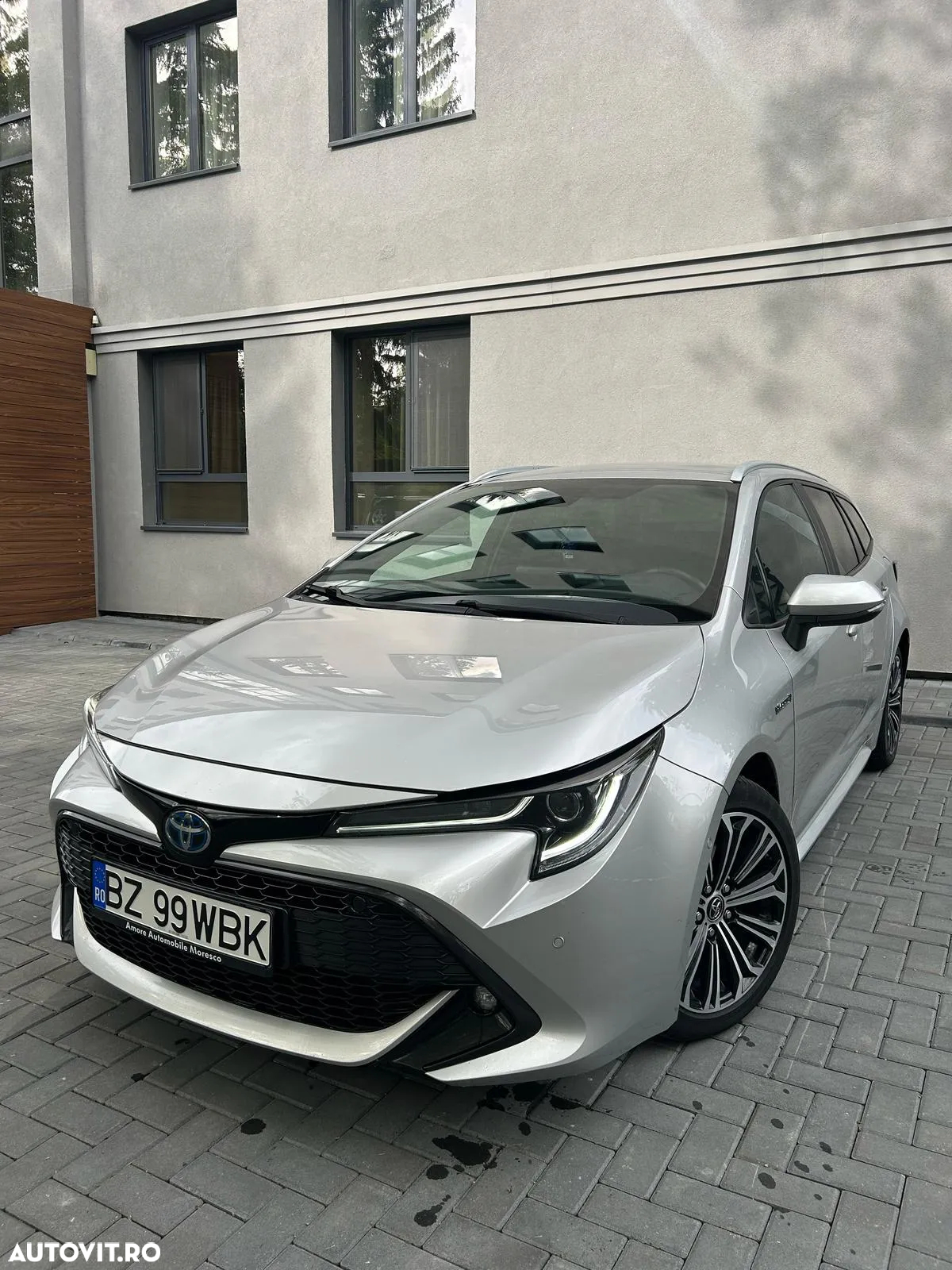 Toyota Corolla 2.0 Hybrid Touring Sports Lounge - 21
