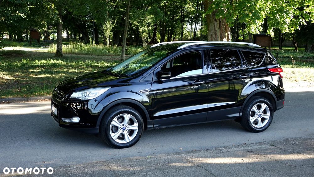 Ford Kuga 1.5 EcoBoost 2x4 Titanium - 25
