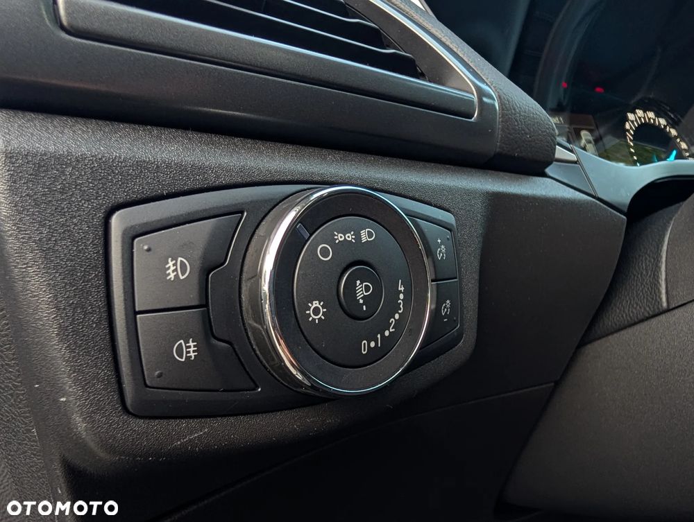 Ford Mondeo - 22