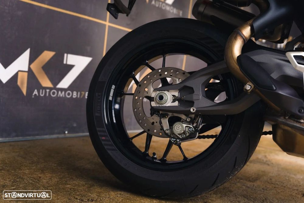 Ducati Panigale V2 - 8