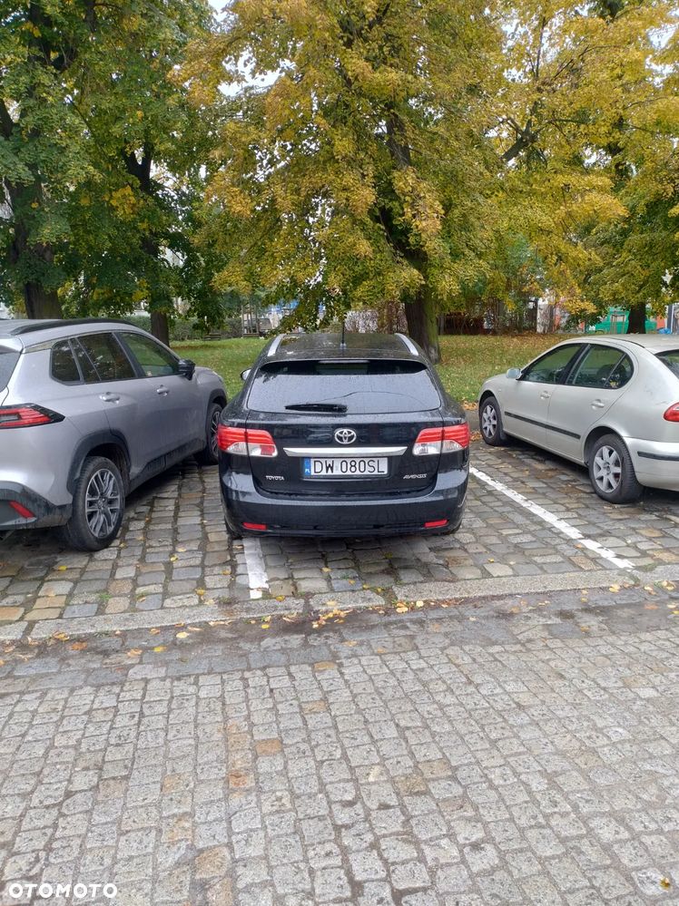 Toyota Avensis - 5