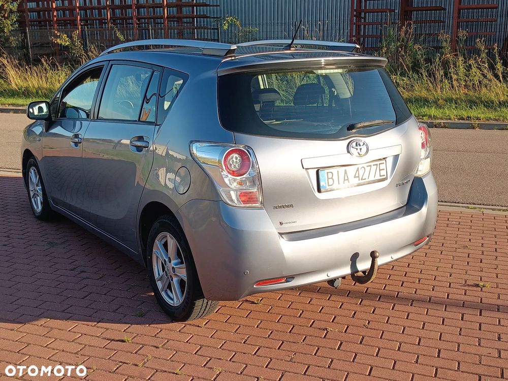 Toyota Verso 2.0 D-4D - 10