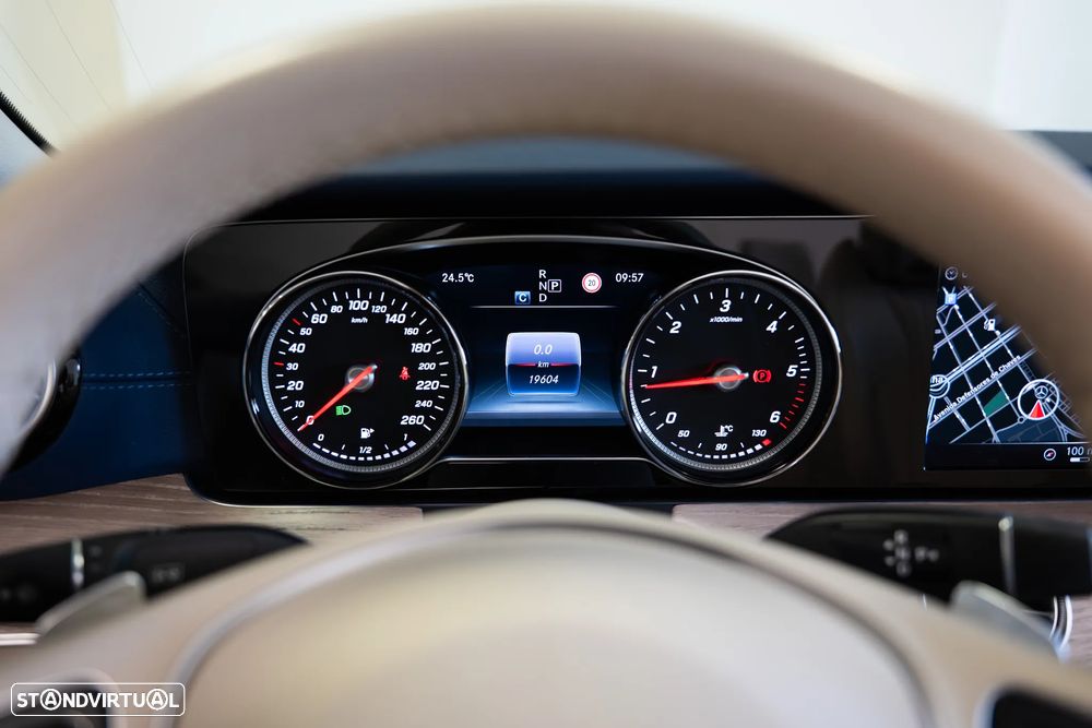 Mercedes-Benz E 220 d Aut. - 22