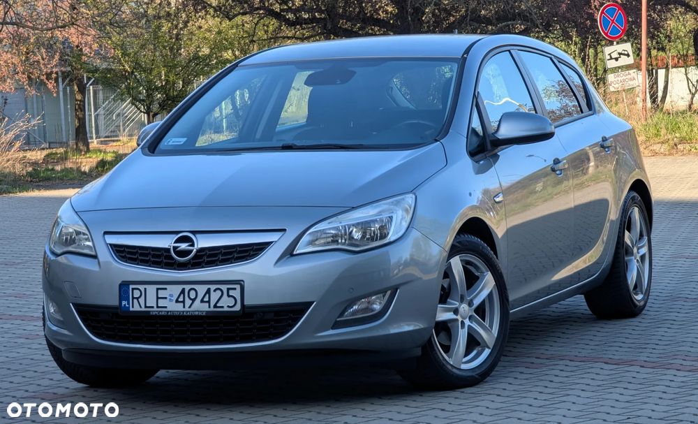 Opel Astra 1.4 T Sport - 10