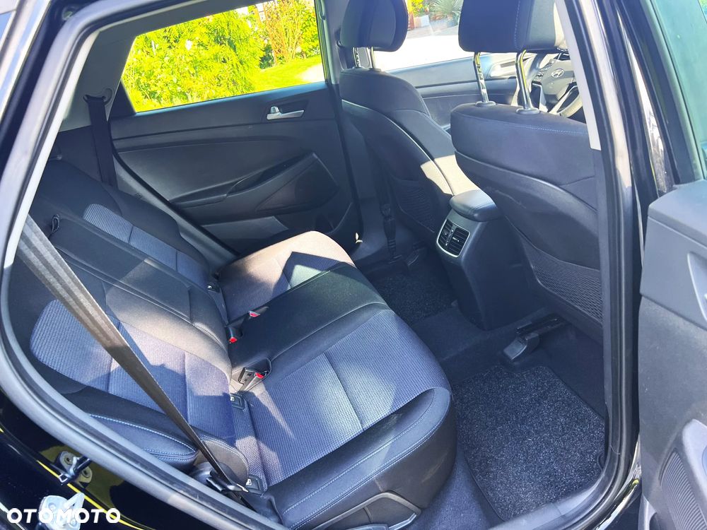 Hyundai Tucson blue 1.7 CRDi 2WD Style - 15