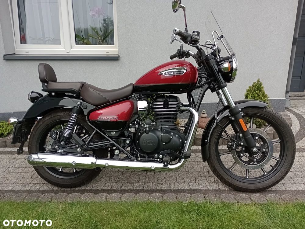 Royal Enfield Meteor - 1