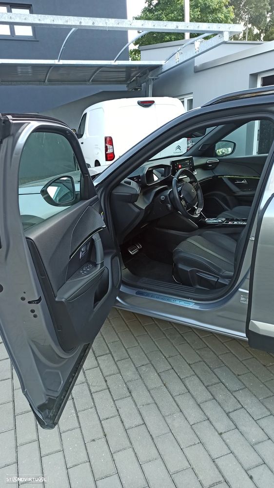 Peugeot e-2008 GT Pack - 18