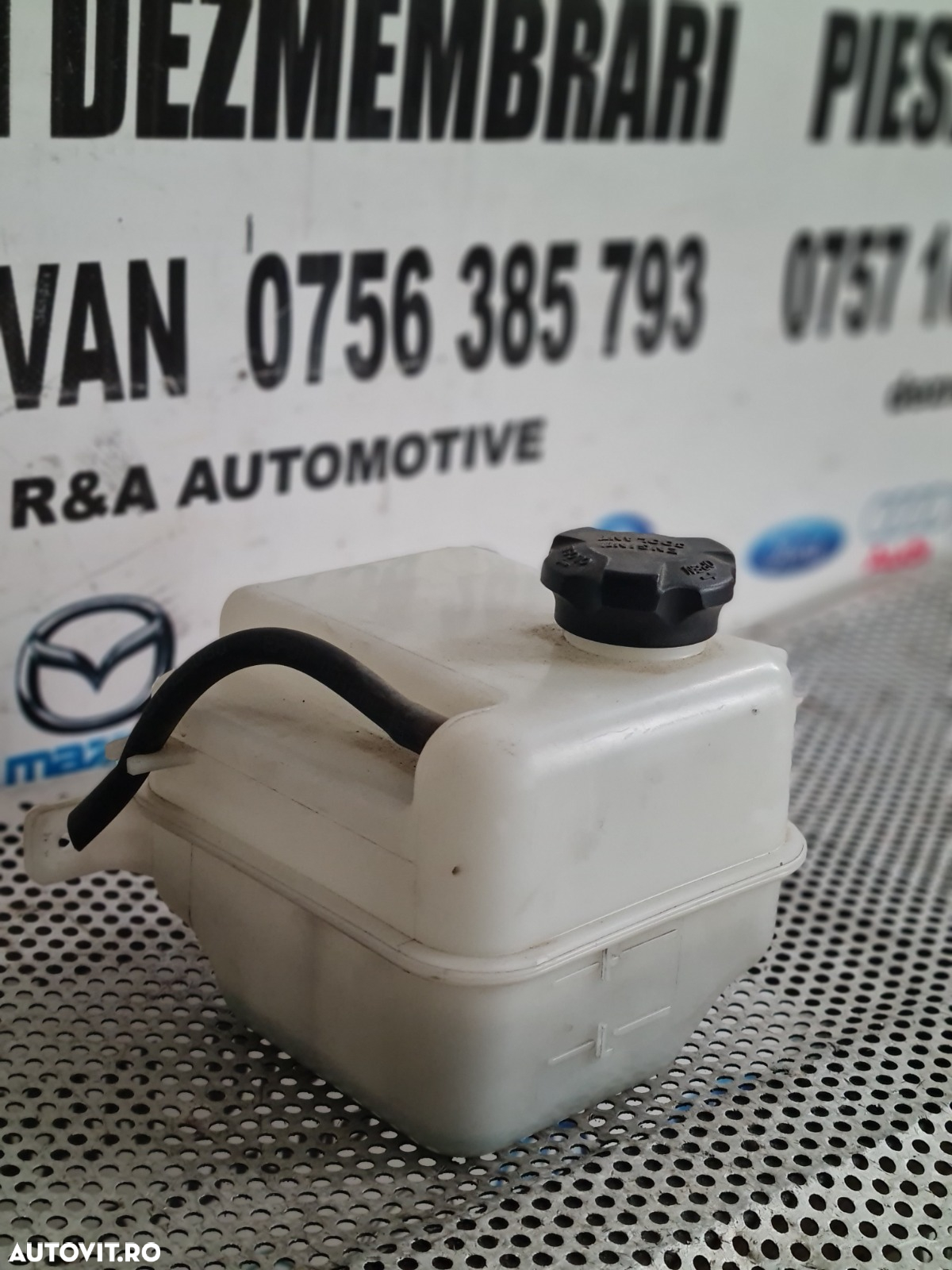 Bidonas Vas Expansiune Apa Antigel Hyundai IX35 2.0 Benzina An 2009-2010-2011-2012-2013-2014-2015 M - 2