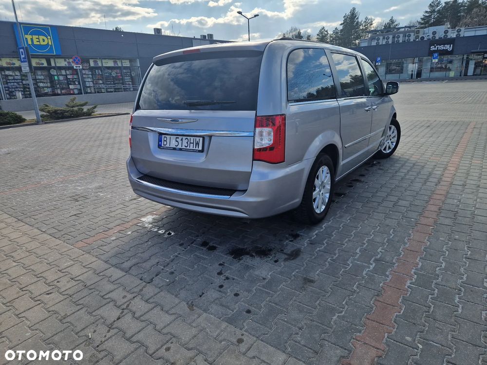 Chrysler Town & Country 3.6 Touring - 4