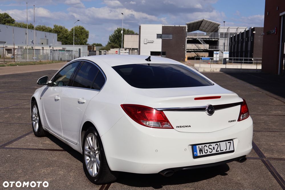 Opel Insignia - 14