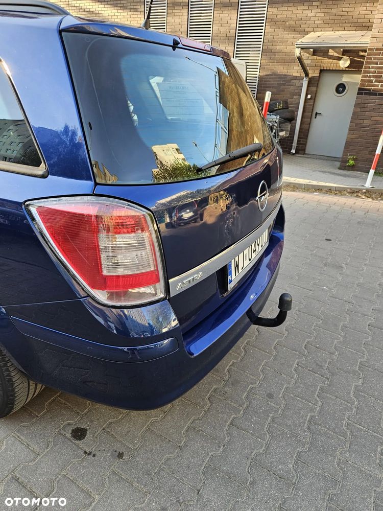 Opel Astra 1.9 CDTI - 10