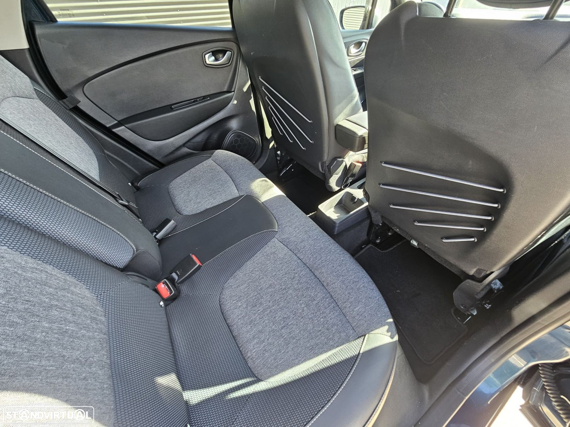 Renault Captur 0.9 TCE Exclusive - 20