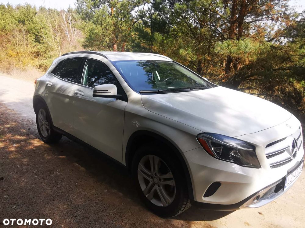 Mercedes-Benz GLA 250 7G-DCT - 3