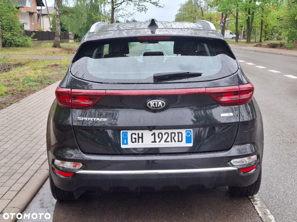 Kia Sportage 1.6 GDI 2WD DREAM-TEAM EDITION - 6