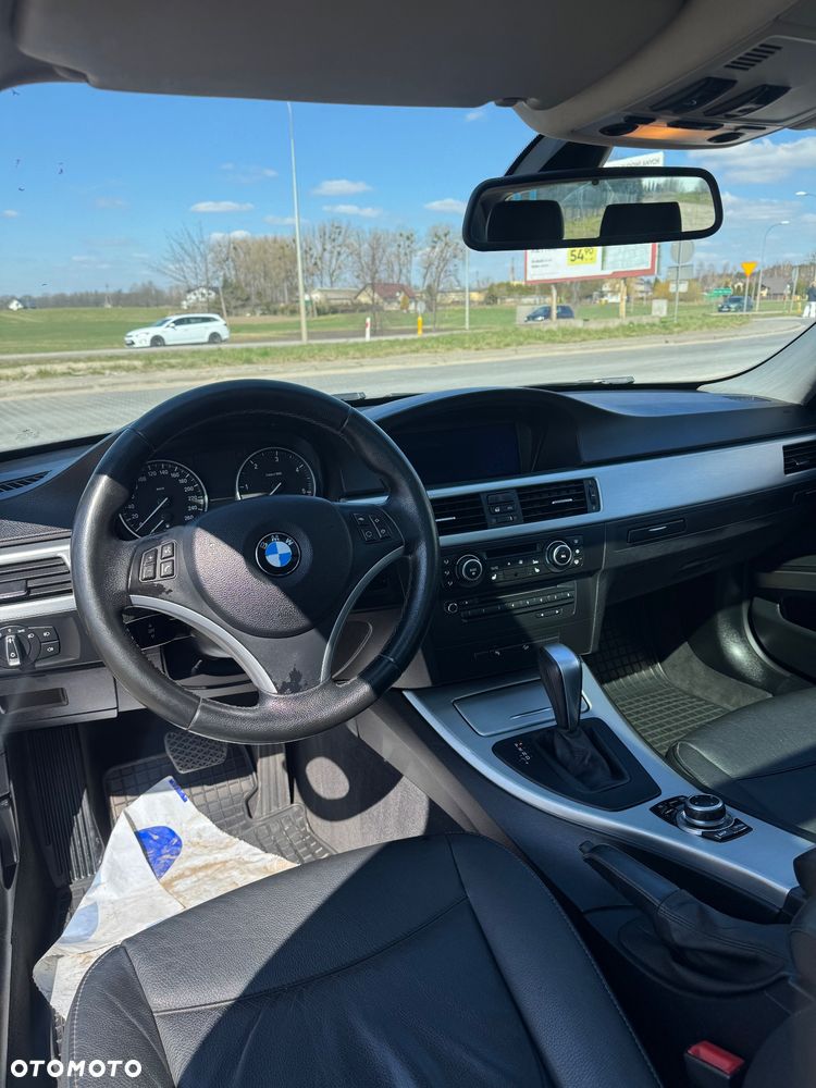 BMW Seria 3 320d xDrive DPF Edition Exclusive - 10