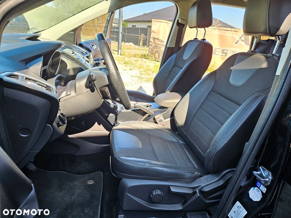 Ford Kuga 2.0 TDCi 4WD Titanium - 24