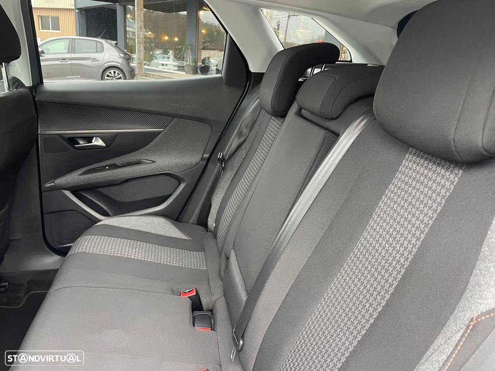 Peugeot 3008 BlueHDi 130 Stop & Start EAT8 Active - 6