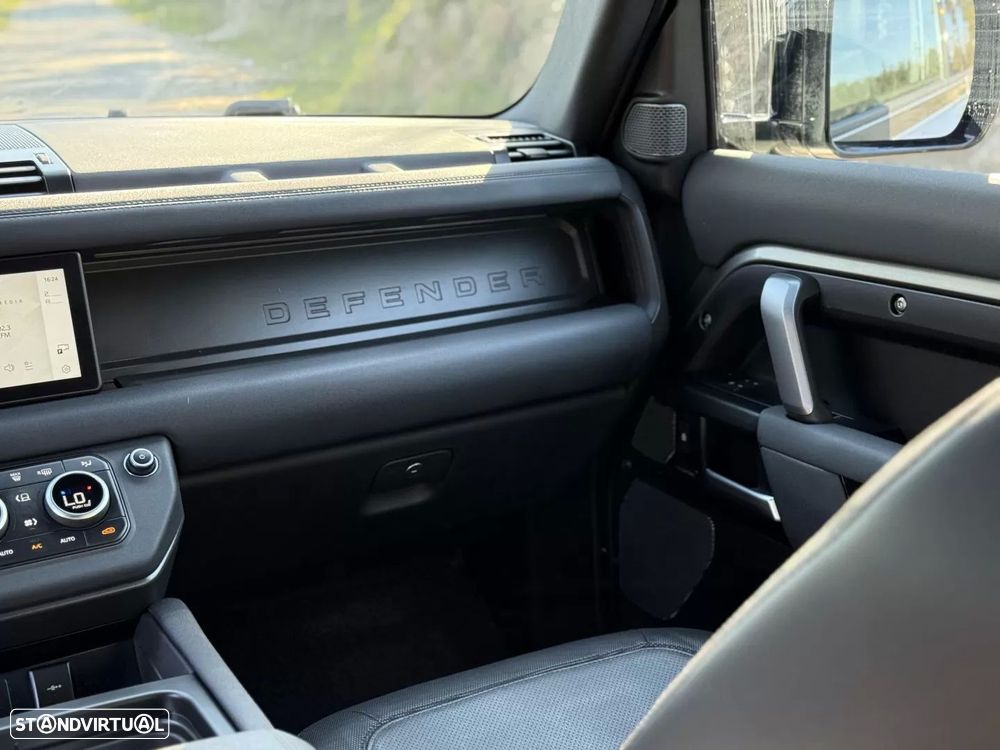 Land Rover Defender 2.0 P400e 110 AWD X-Dynamic HSE - 17