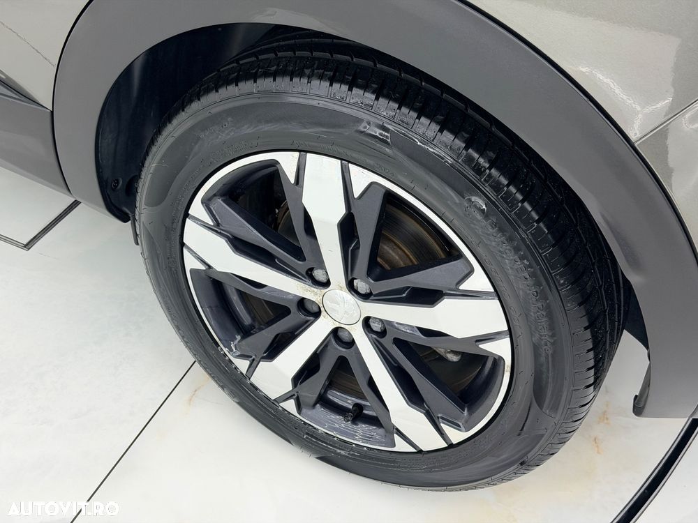 Peugeot 3008 1.2 PureTech Turbo S&S GT-Line - 12