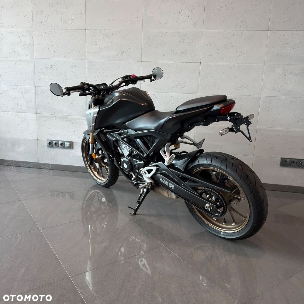 Honda CB - 9
