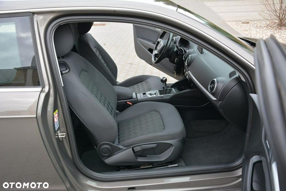 Audi A3 3-drzwiowe 1.6 TDI Ambiente - 16