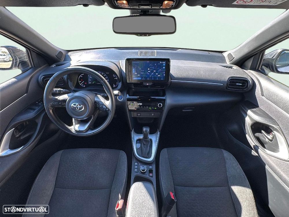 Toyota Yaris Cross 1.5 HDF Square Collection AWD - 14