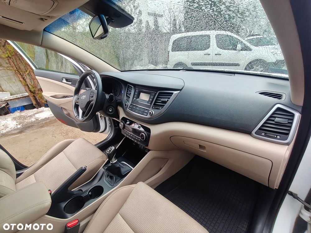 Hyundai Tucson - 16