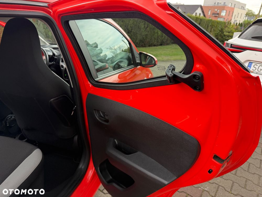 Toyota Aygo x-clusiv - 31