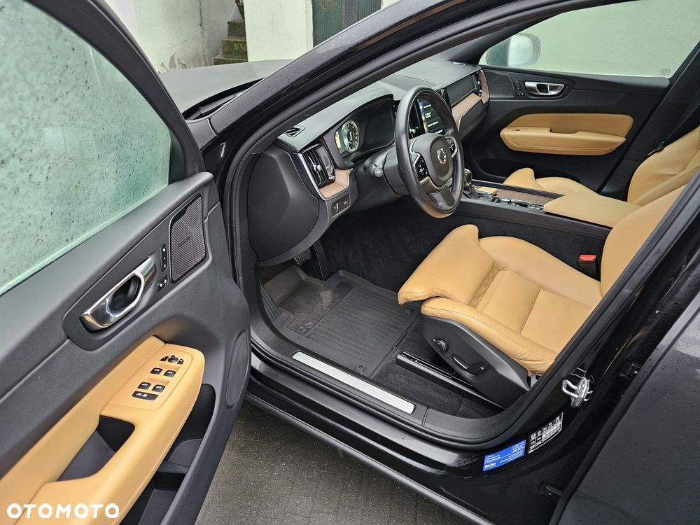 Volvo XC 60 D4 Inscription - 1