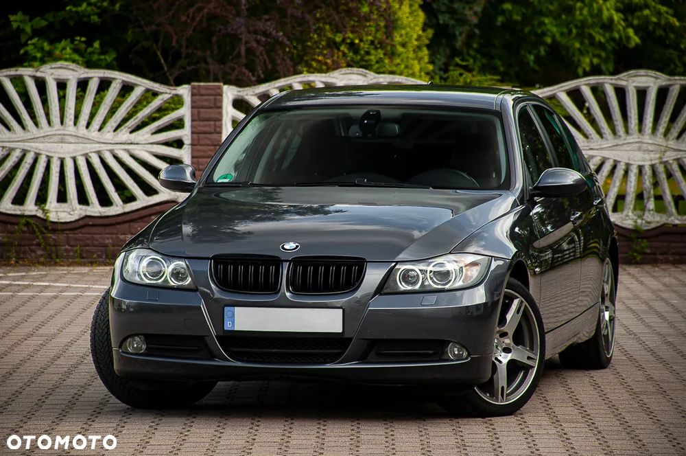 BMW Seria 3 318i Edition Sport - 8