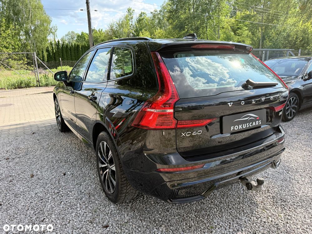 Volvo XC 60 B4 B Plus Dark - 10