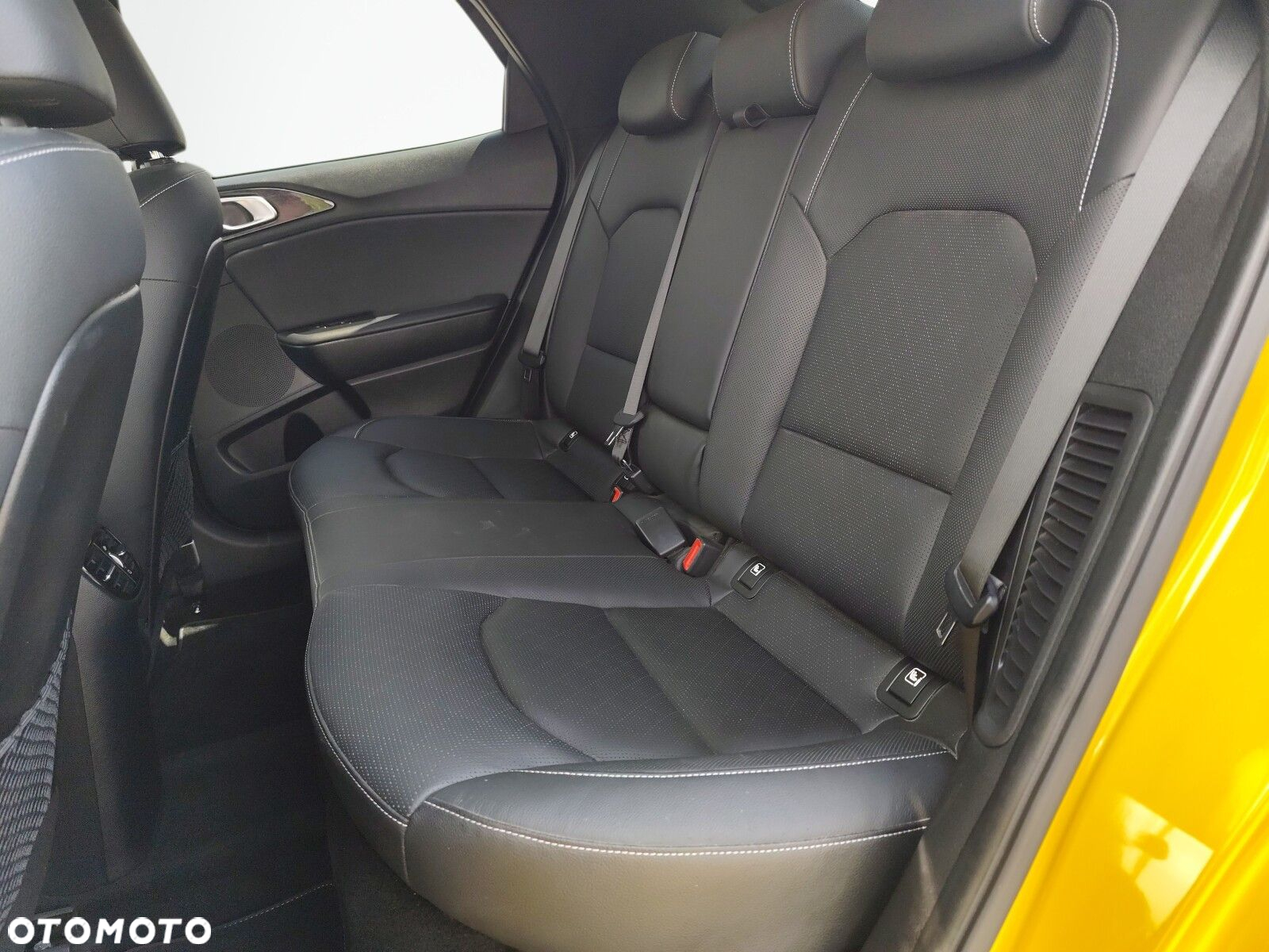 Kia XCeed - 15