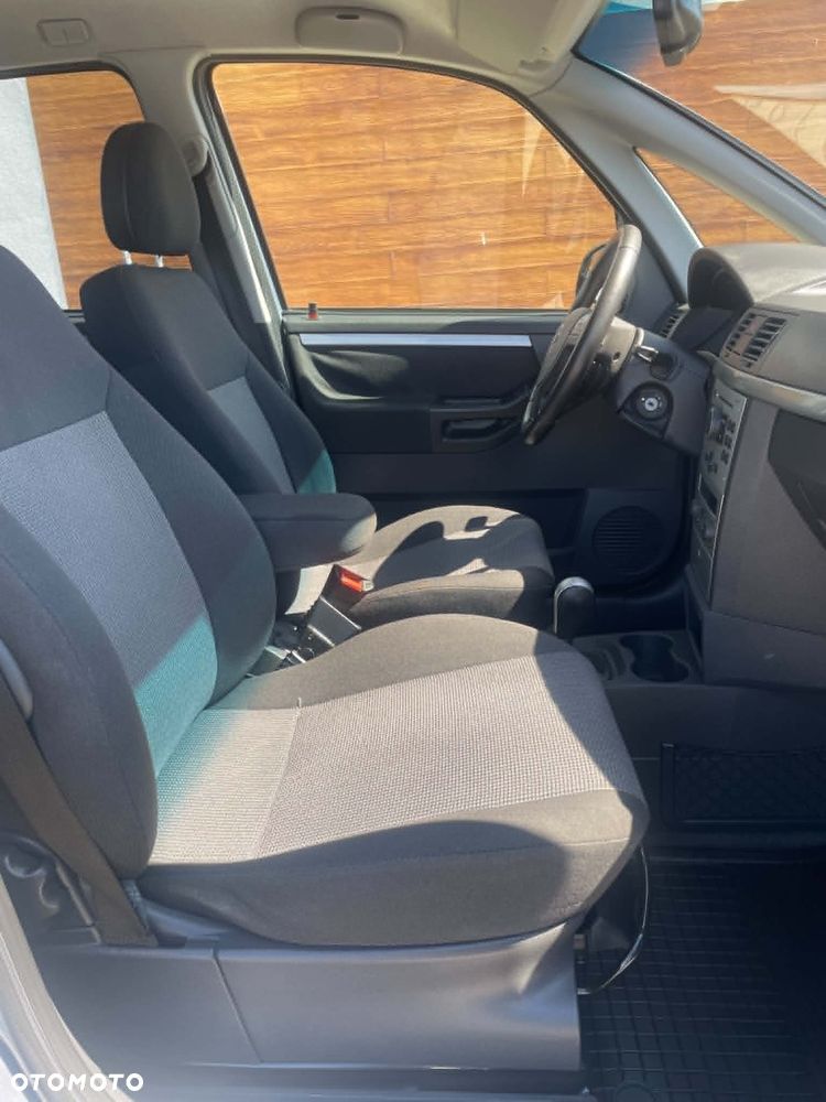 Opel Meriva 1.6 Cosmo MTA - 28