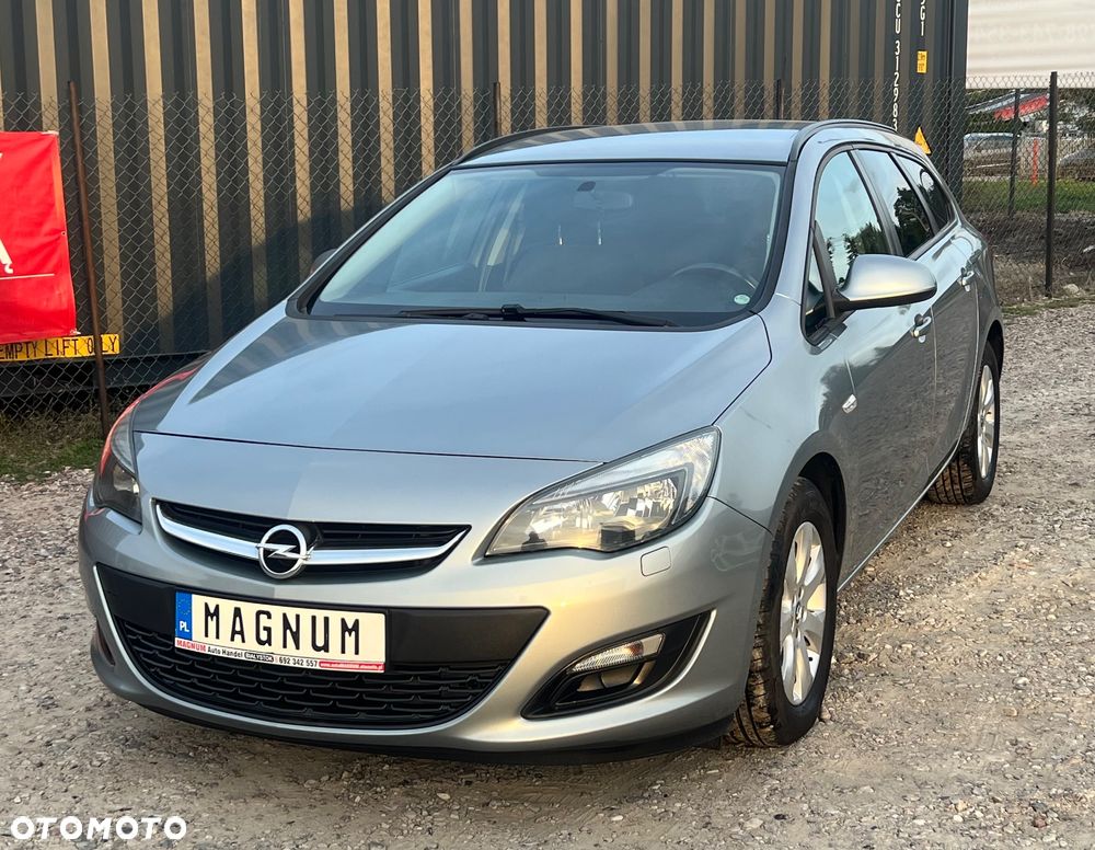 Opel Astra 1.4 Turbo Sports Tourer - 2