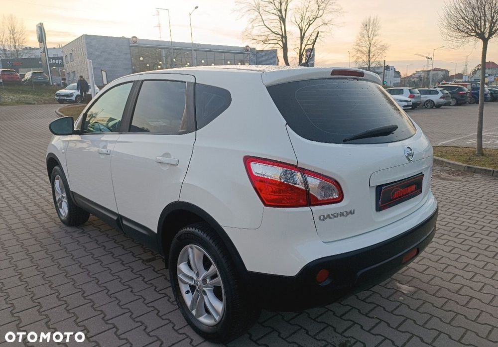 Nissan Qashqai - 10