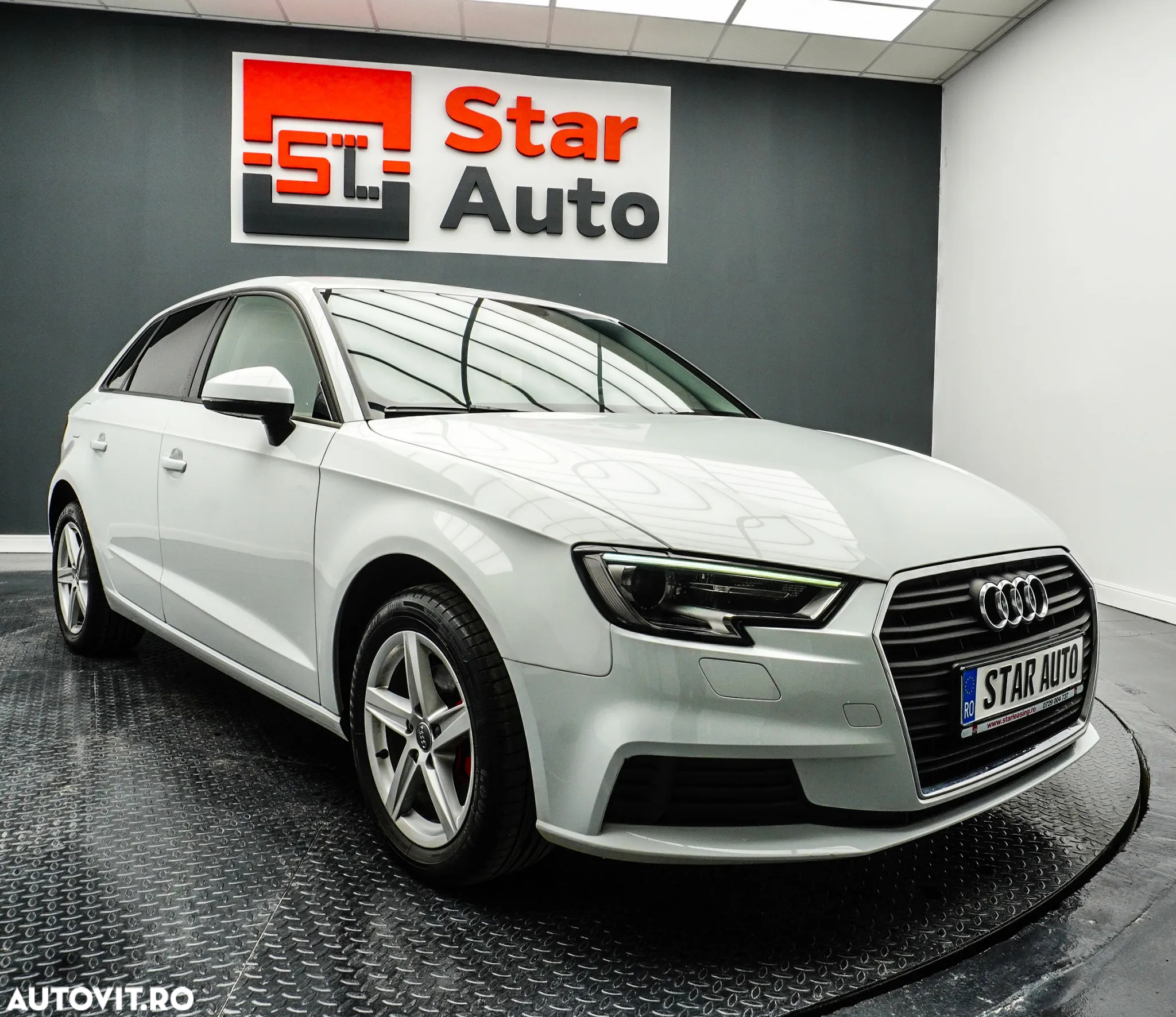 Audi A3 Sportback 1.6 TDI S tronic Design - 4