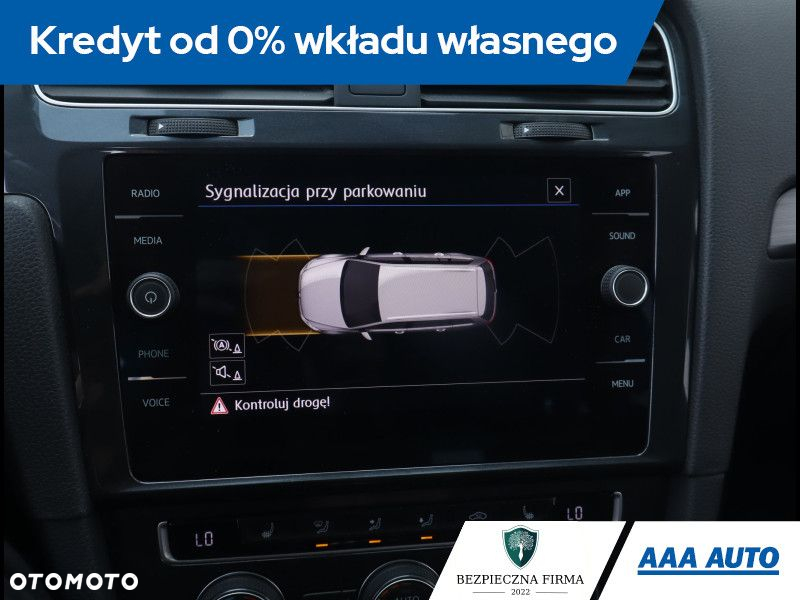 Volkswagen Golf - 13