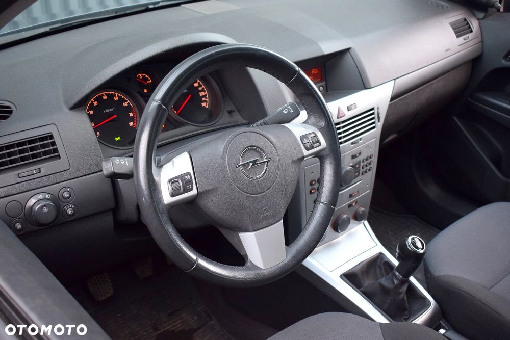 Opel Astra 1.6 Edition - 18