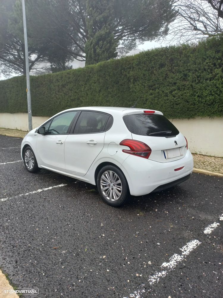 Peugeot 208 1.2 PureTech Active - 8