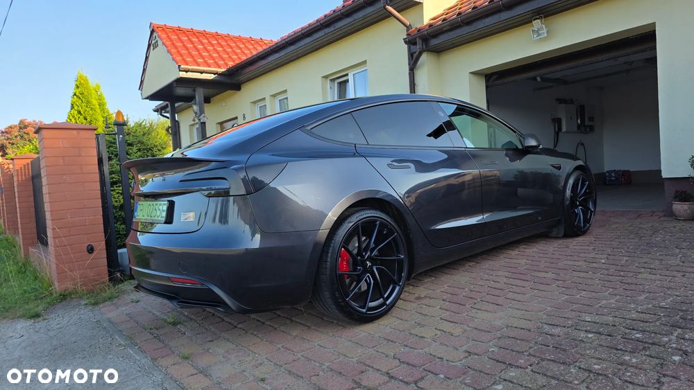 Tesla Model 3 Performance AWD - 3