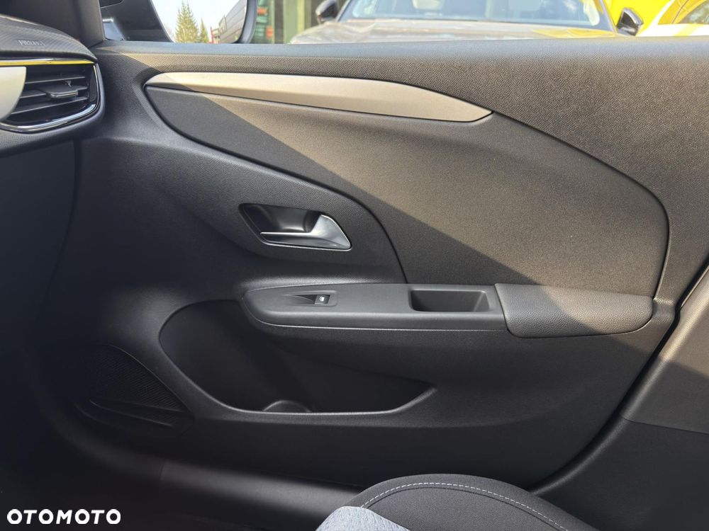 Opel Corsa 1.2 T Edition S&S - 29