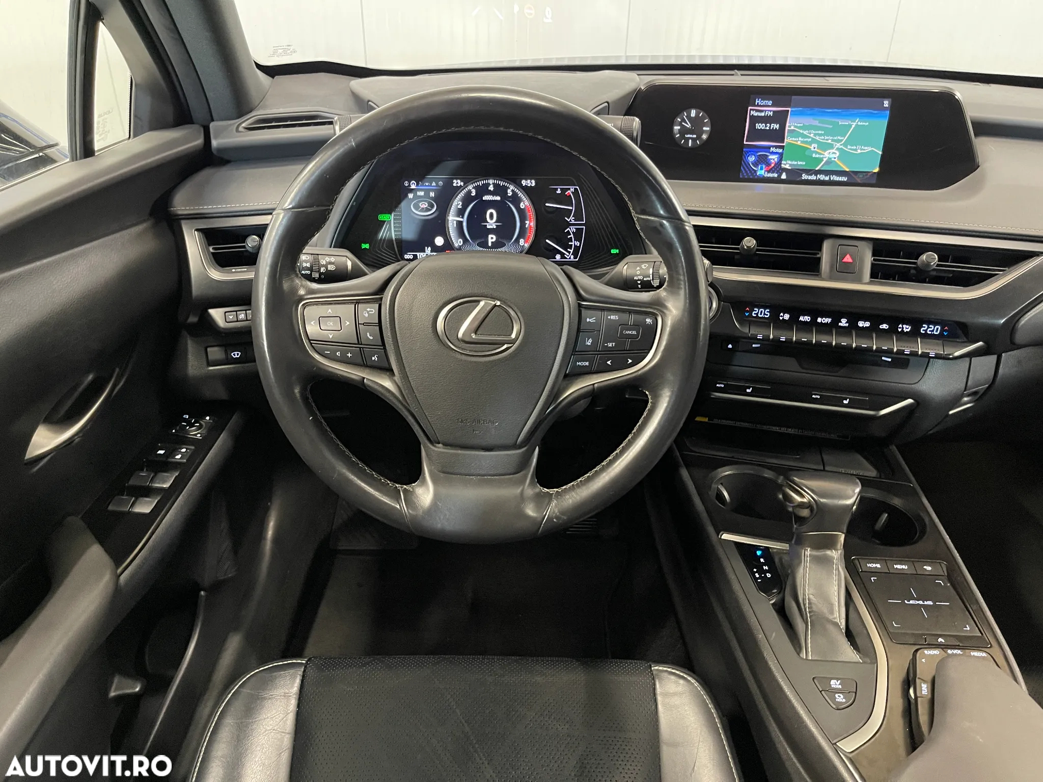 Lexus UX 250h 2.0L HEV 20H- (178 HP) 4X4 CVT Luxury - 6