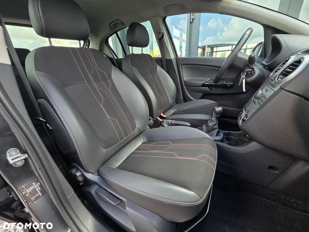 Opel Corsa 1.4 16V 150 Jahre - 17