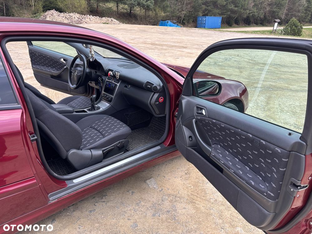 Mercedes-Benz Klasa C 180 - 8