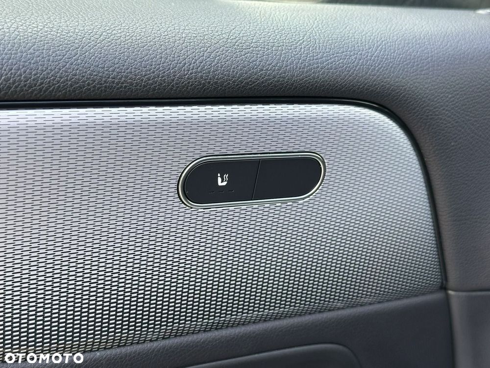 Mercedes-Benz GLB 200 7G-DCT - 18