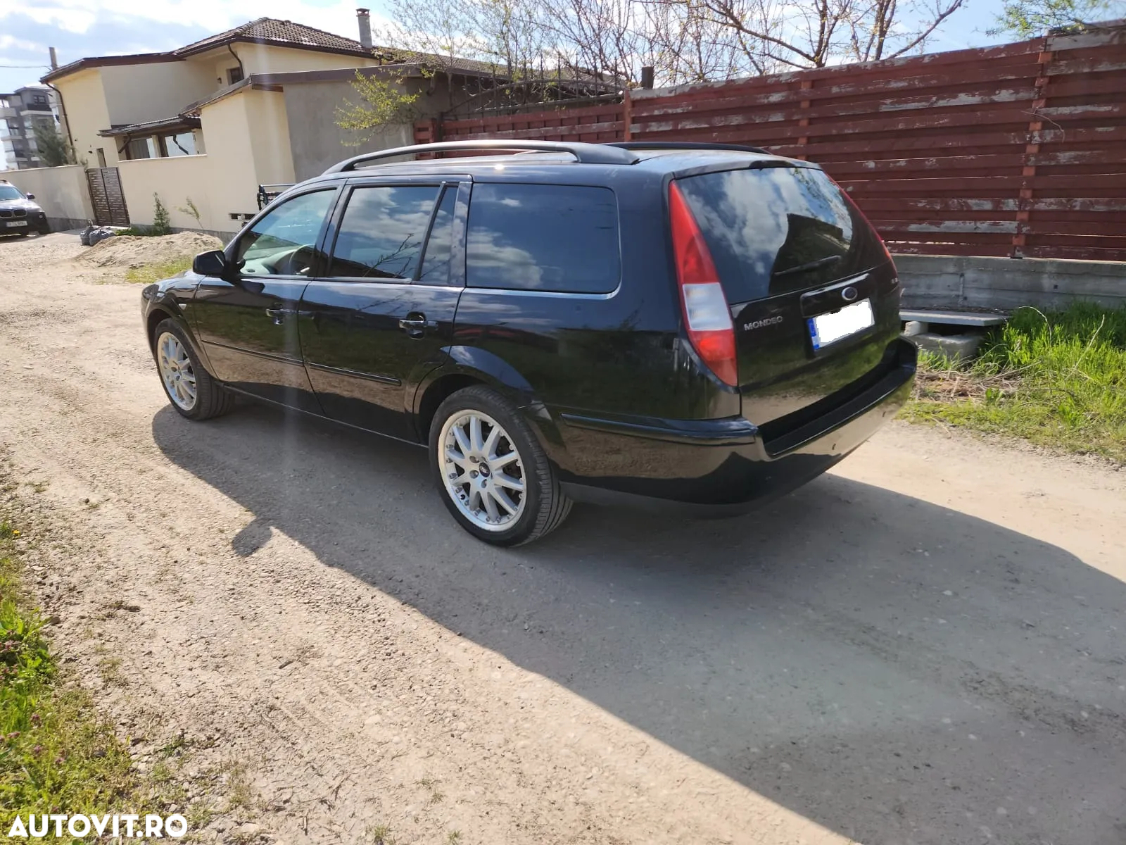 Ford Mondeo 2.0TDCi Ghia - 8