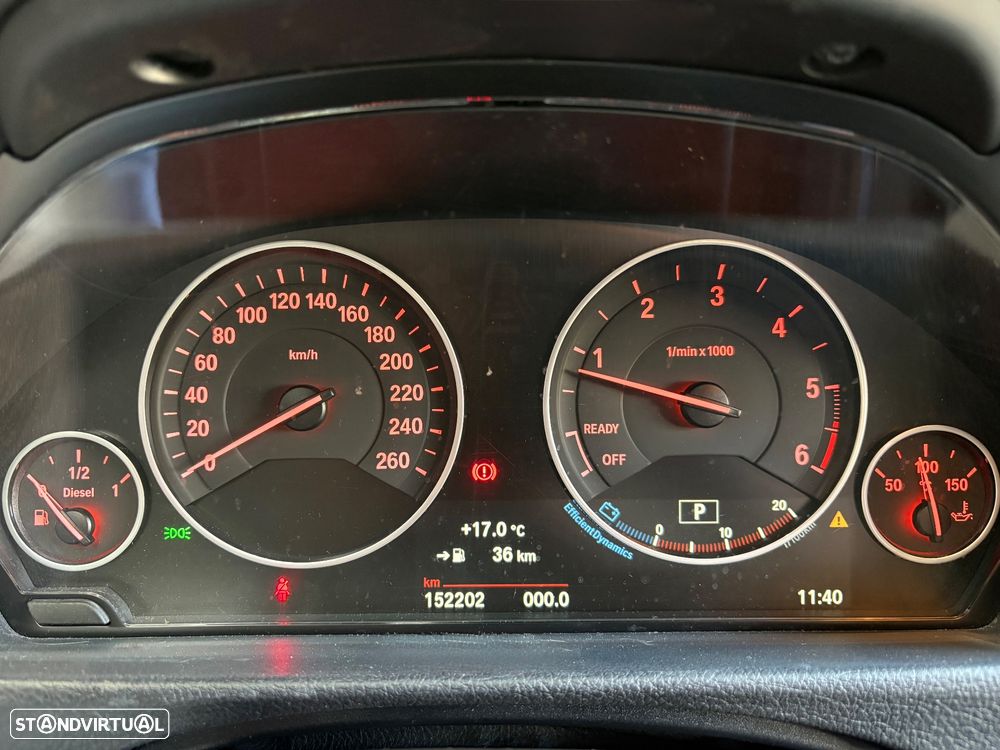 BMW 320 d Aut. Sport Line - 44