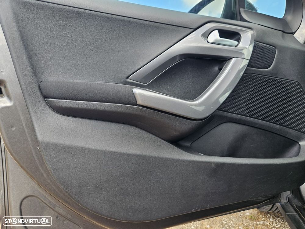 Peugeot 2008 1.2 PureTech Active - 46
