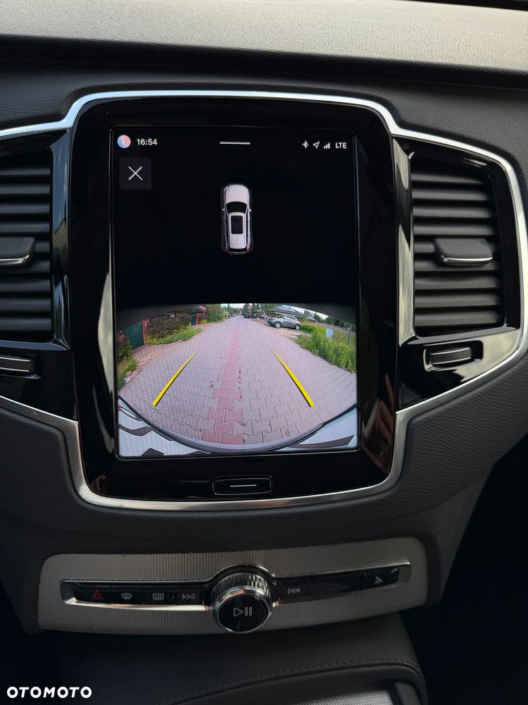 Volvo XC 90 B5 D AWD Momentum - 24